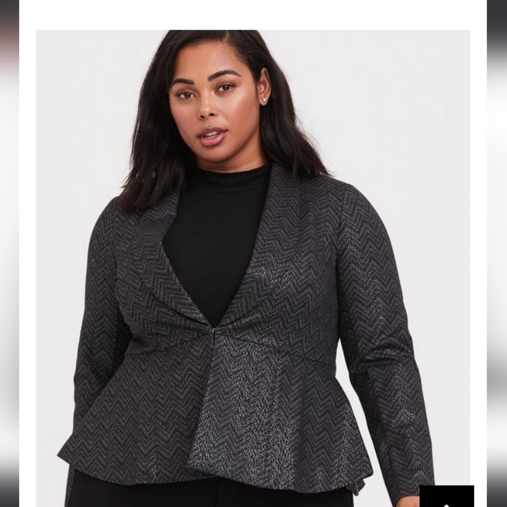 Torrid - Black & gray, chevron print, peplum style blazer with waistline clasp